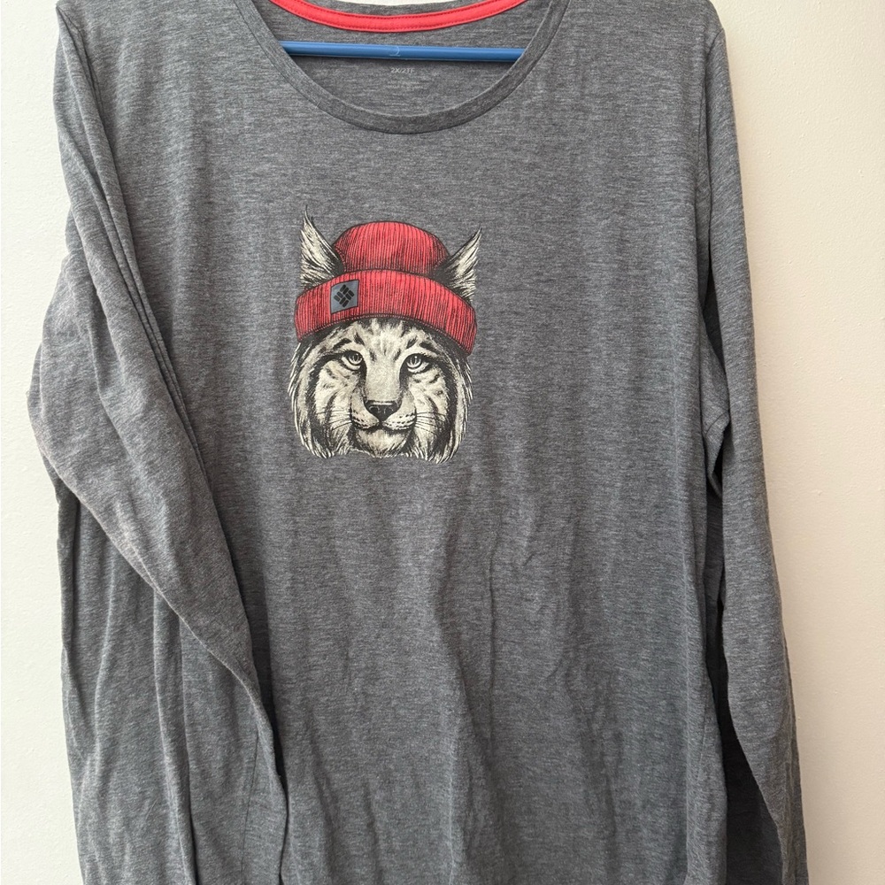Columbia Gray Long Sleeve Shirt with Cat Graphic
